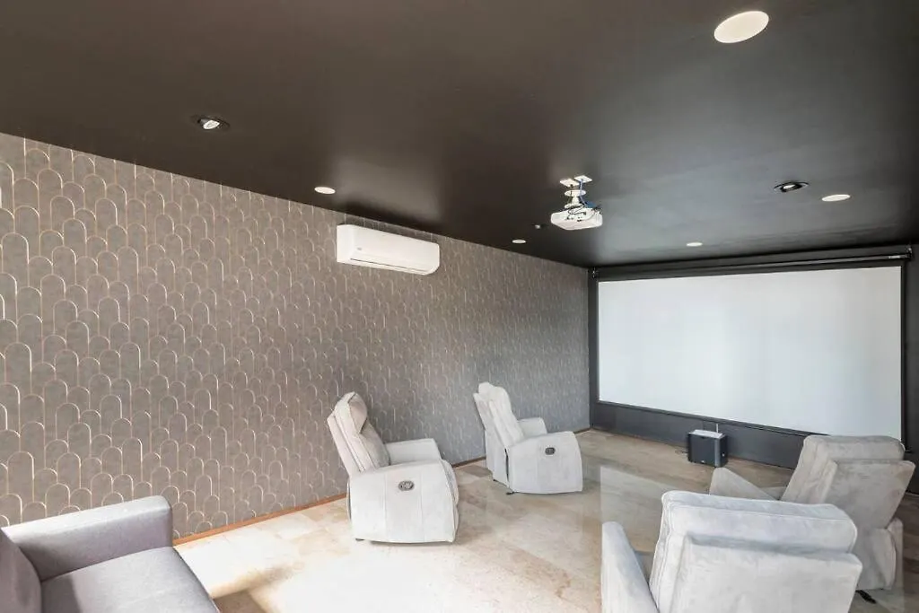 Central Studio Luxurious Condo Fast Wifi Tulum